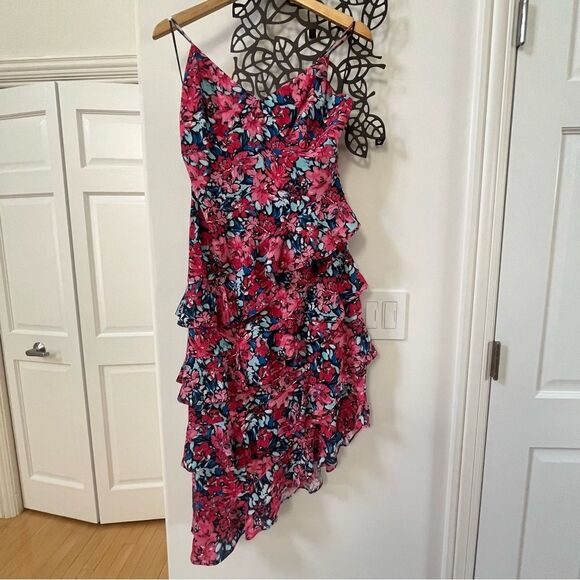 Elliatt Byron Asymmetrical Hem Midi Floral Dress in Multi Pink L - Picture 4 of 14